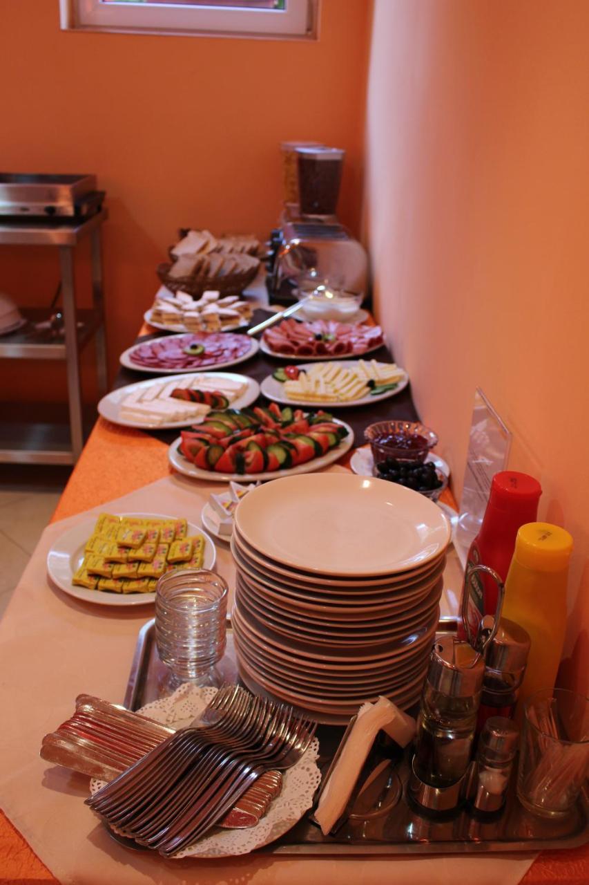 Hotel Dalia Nesebar Bagian luar foto